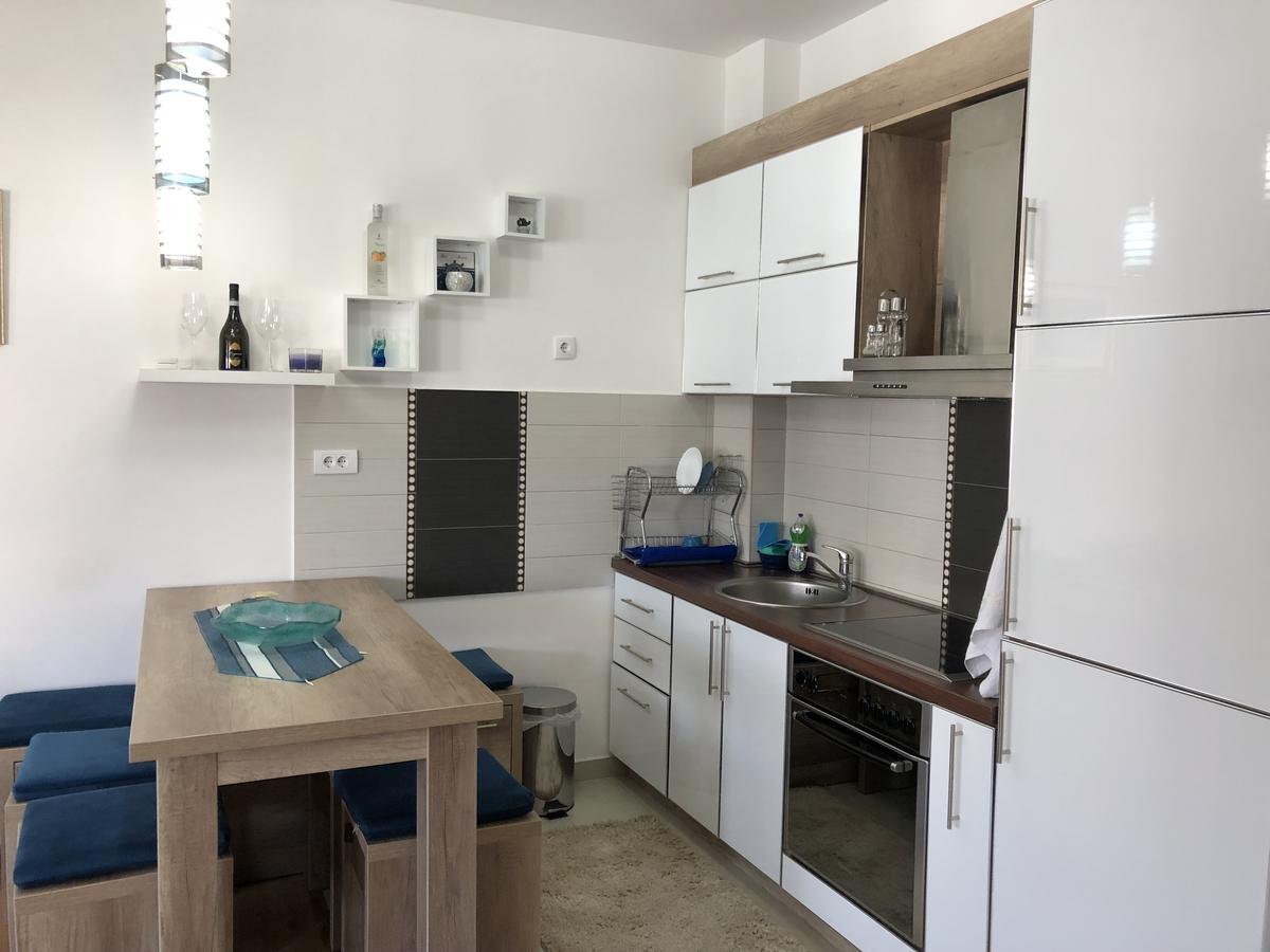 Apartman Dajana Ulcinj Exterior foto